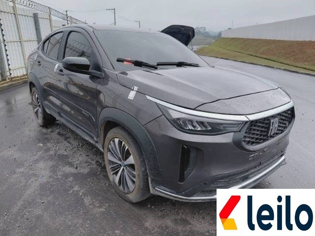 FIAT FASTBACK Audace T200 Hybrid 1.0 12V GSE Turbo ANO 2025