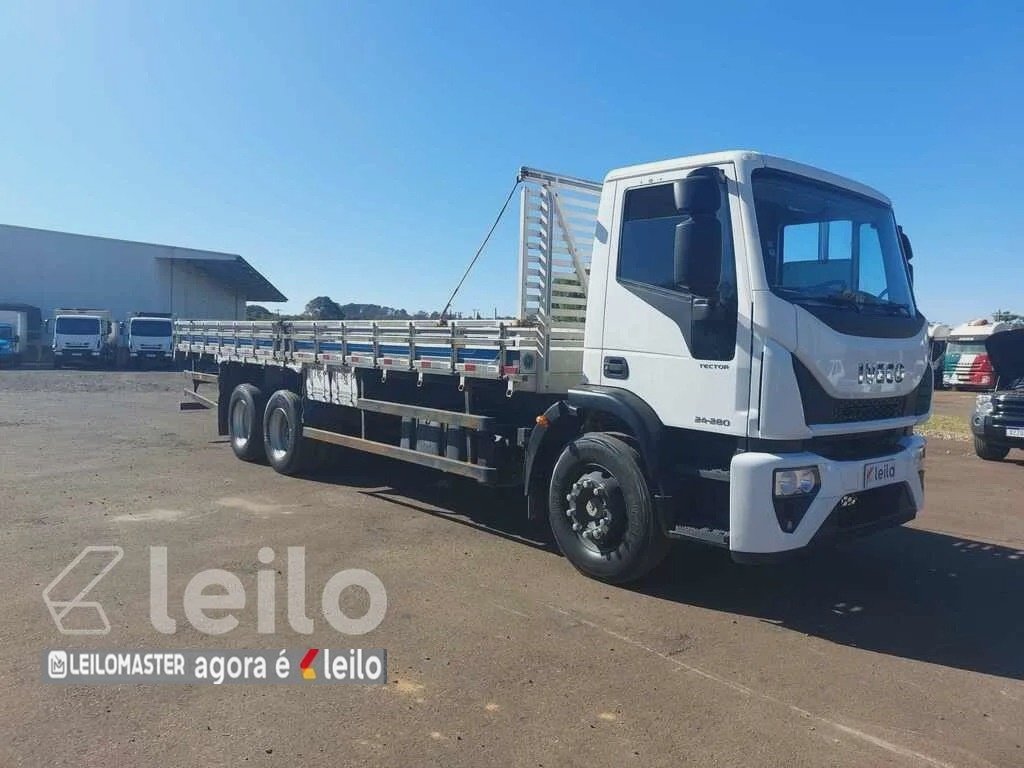 IVECO TECTOR 240E28 ANO 2022