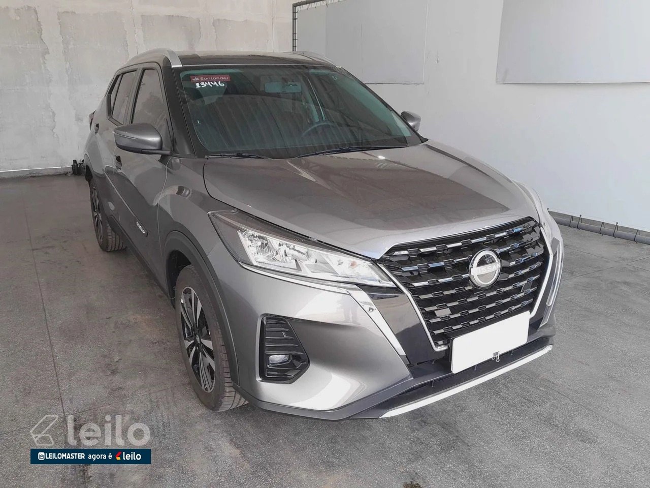 NISSAN KICKS PLAY SENSE ANO 2025