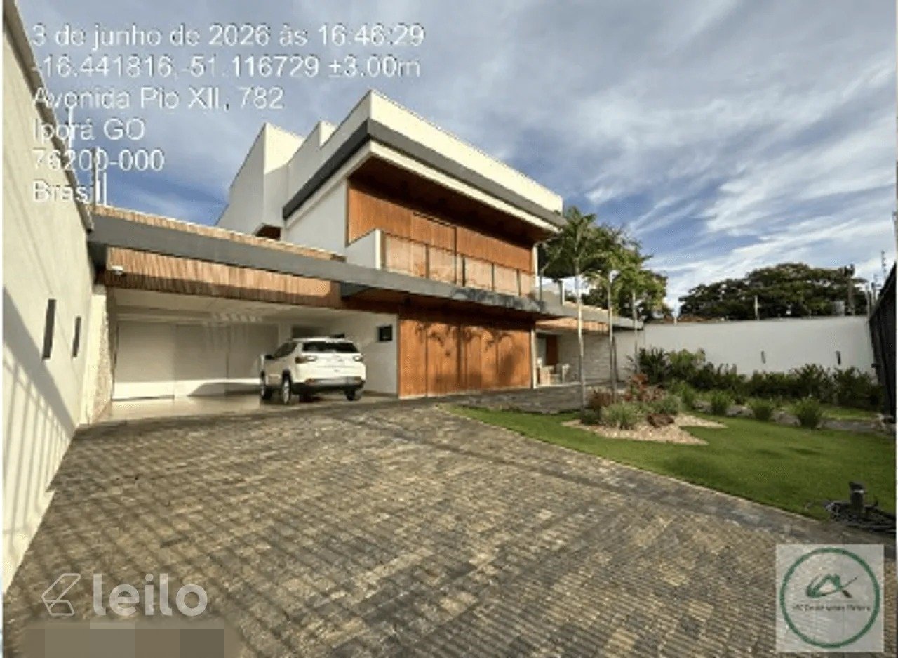 Iporá GO - Lote 800m² sendo 371,38 m² de área construída