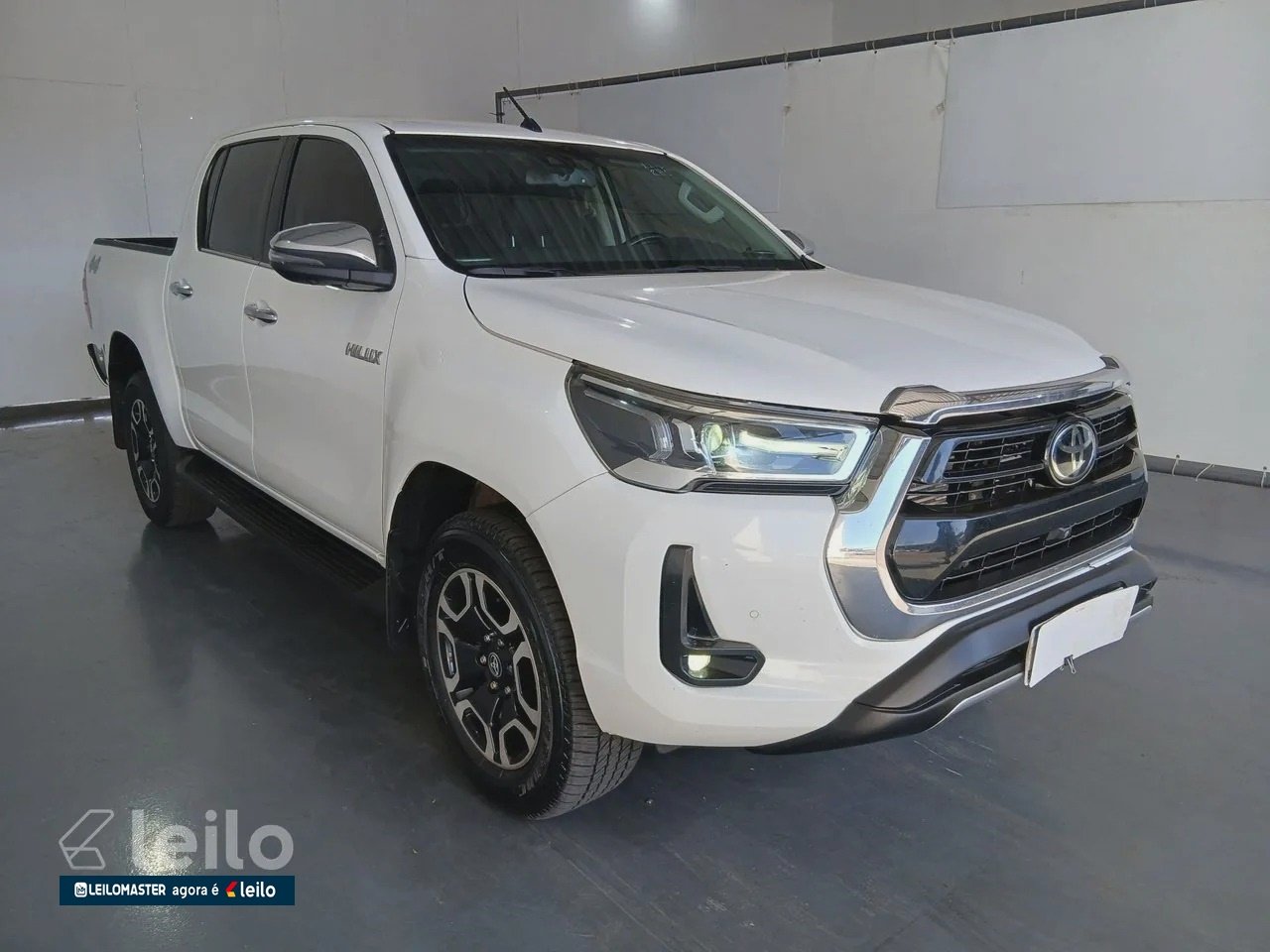 TOYOTA HILUX CD SRX A 4FD ANO 2024
