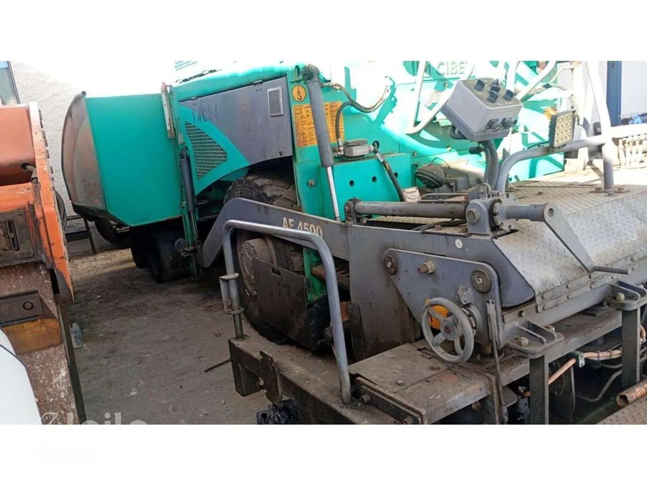 ACABADORA DE ASFALTO - CIBER AF4500 ANO 2022