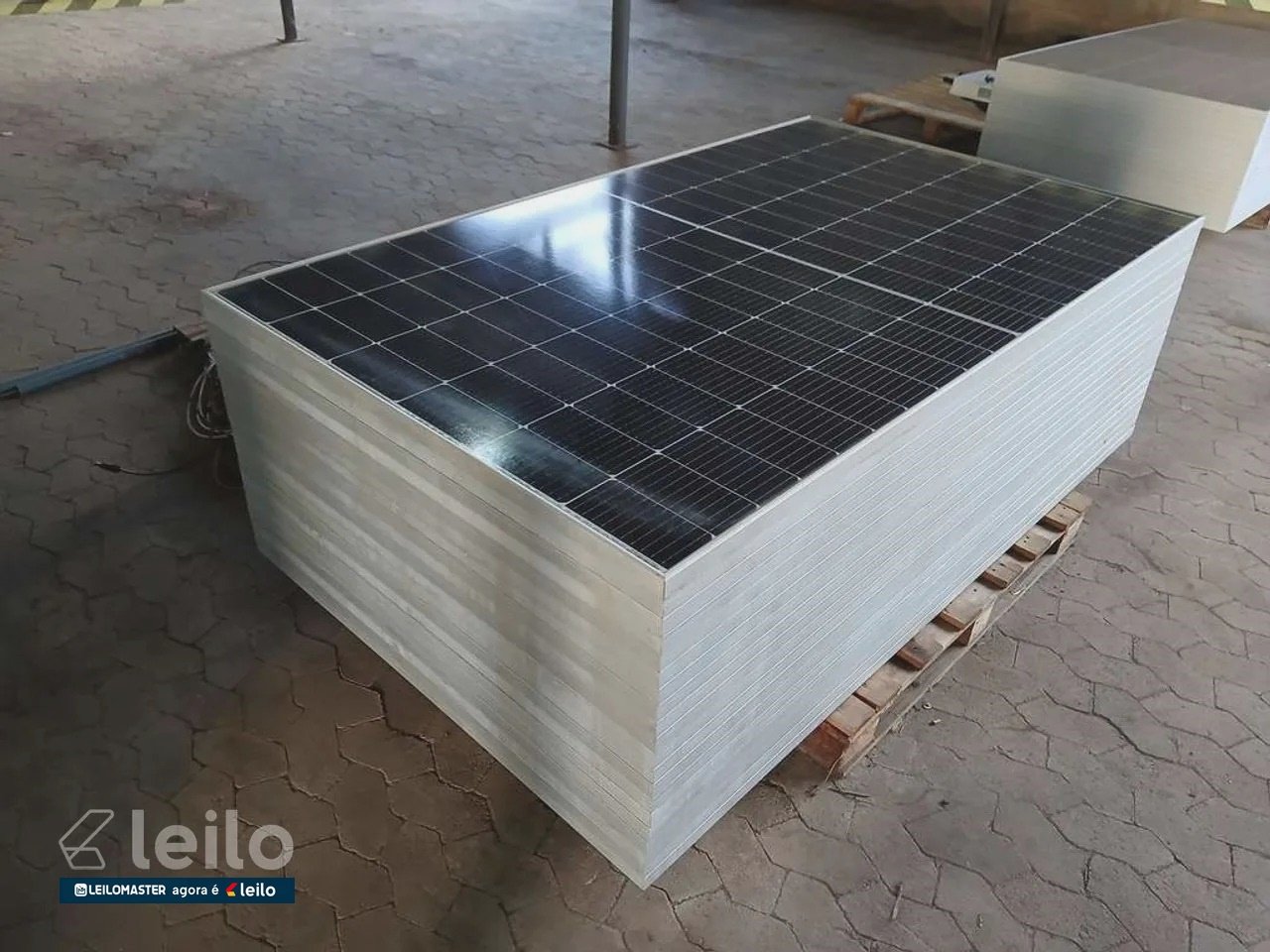 SISTEMA FOTOVOLTAICO (20 PLACAS SOLARES / 1 INVERSOR)